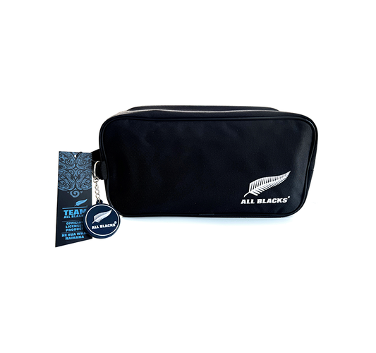 All Blacks Toilet Bag - Black + upgrade with colour keyring - NAVY